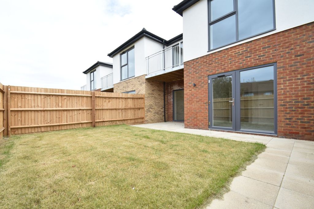 Property photo 2 of 6 Picture No. 02