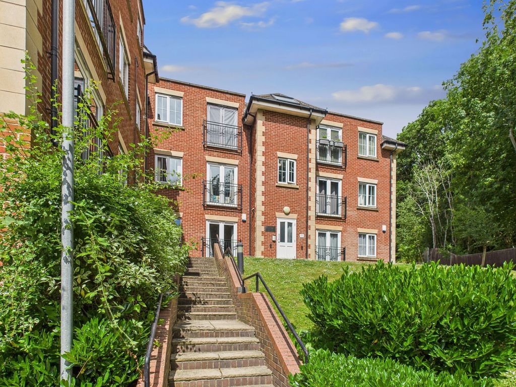 Property photo 3 of 14 External