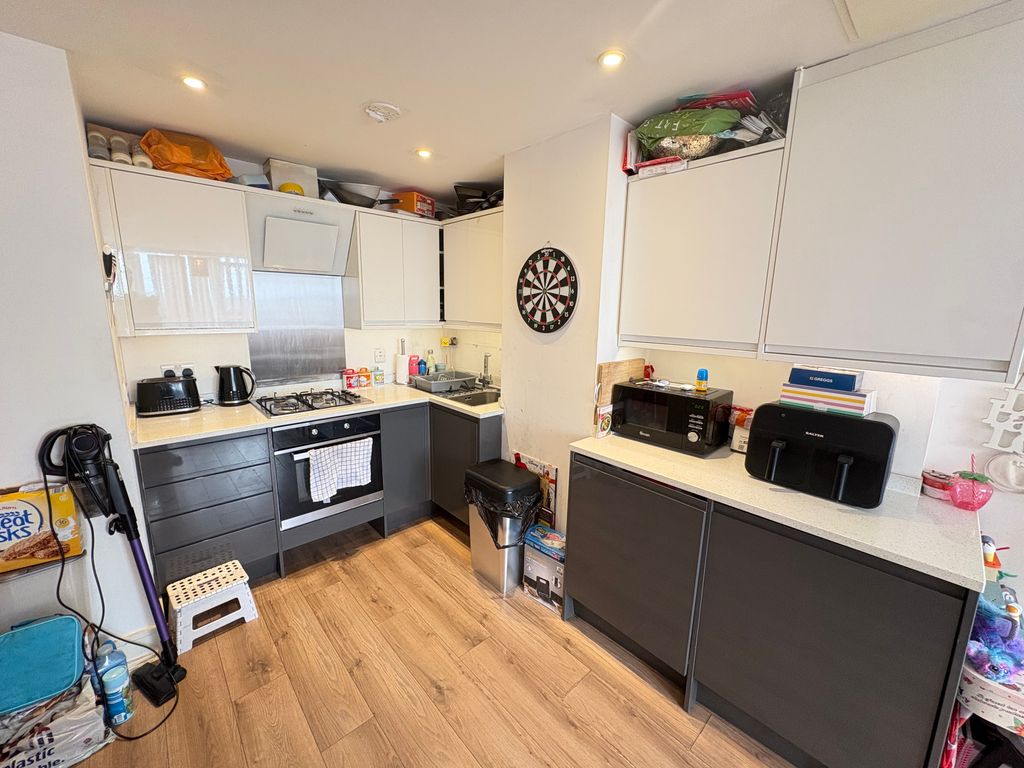 Property photo 2 of 7 Image