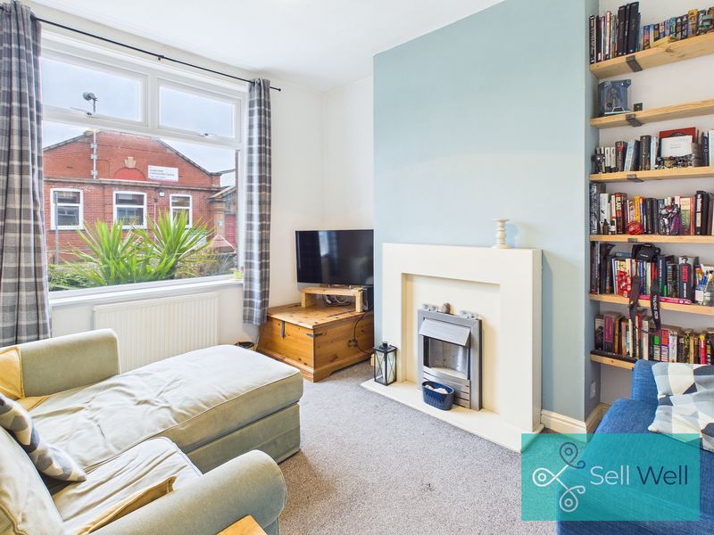 Property photo 2 of 13 Lounge