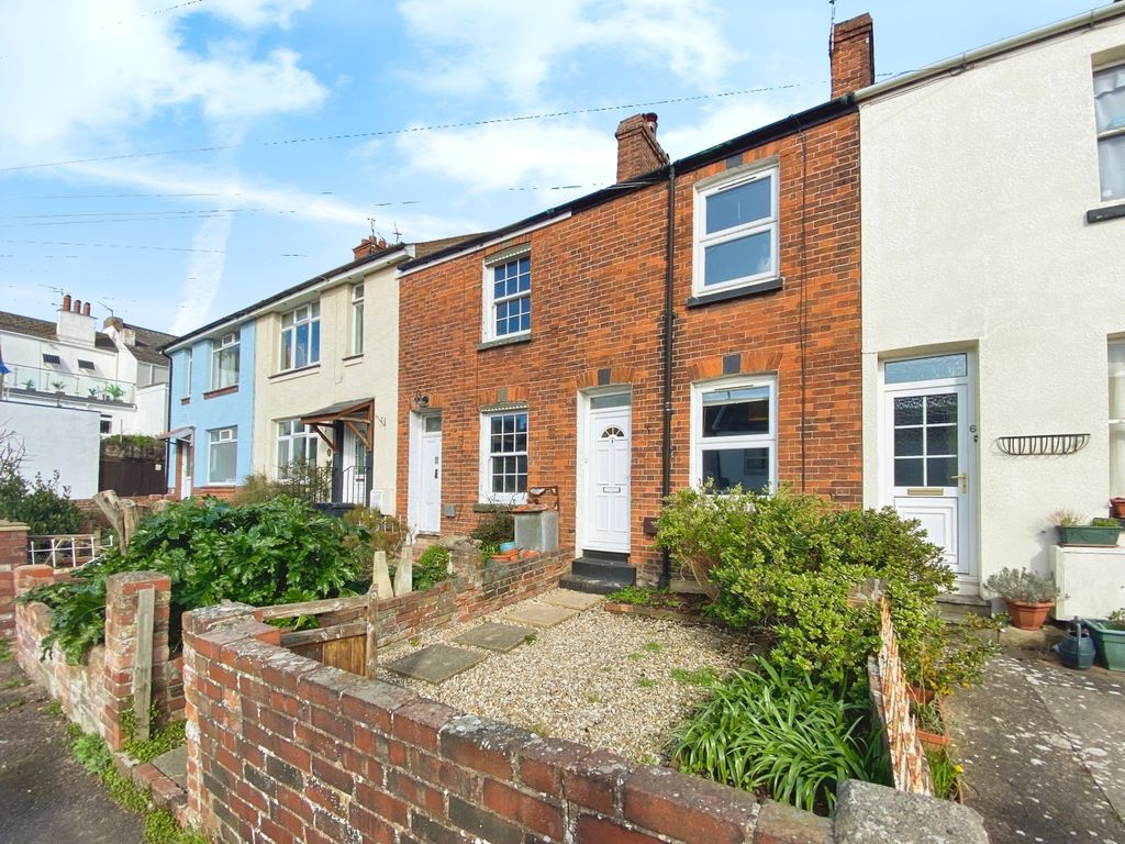 Property photo 1 of 10 Front