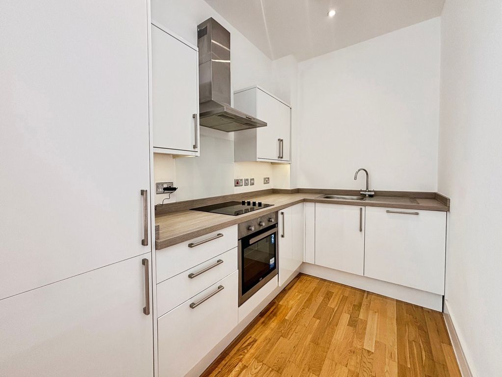 Property photo 2 of 11 Pbox-Img.Jpg