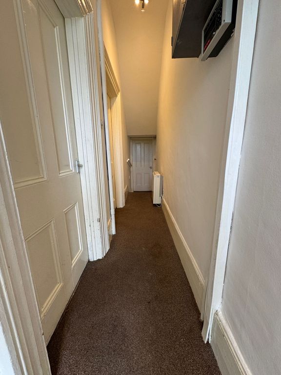 Property photo 2 of 11 Photo 10