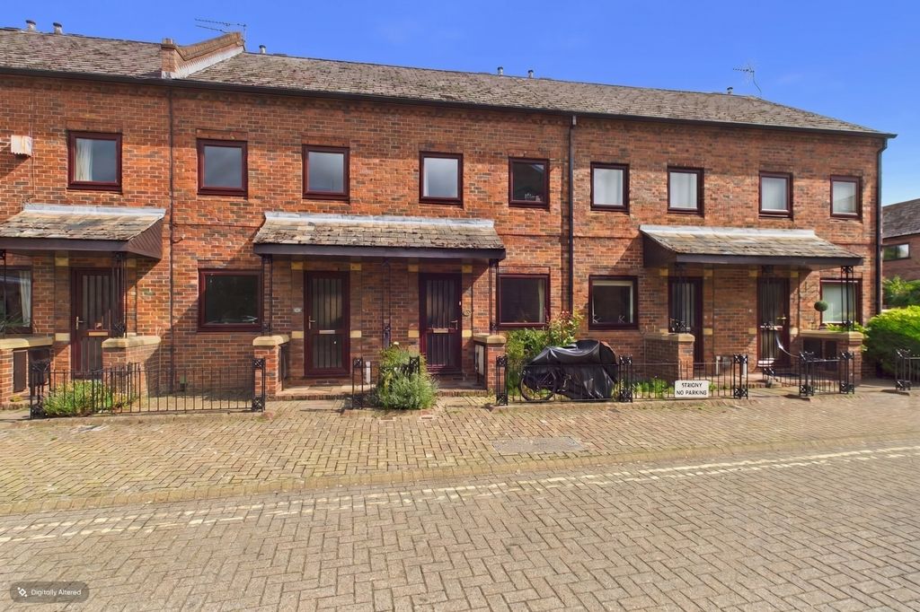 Property photo 1 of 11 Cam02279G0-Pr0177-Still014-001