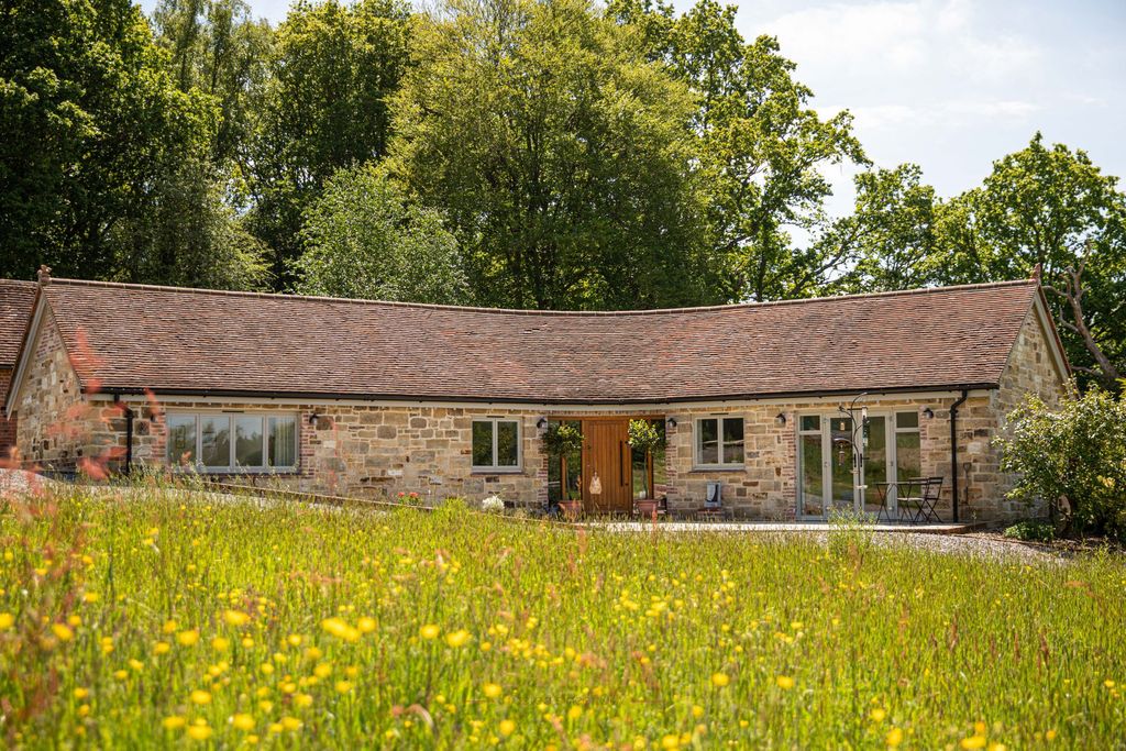 Property photo 3 of 41