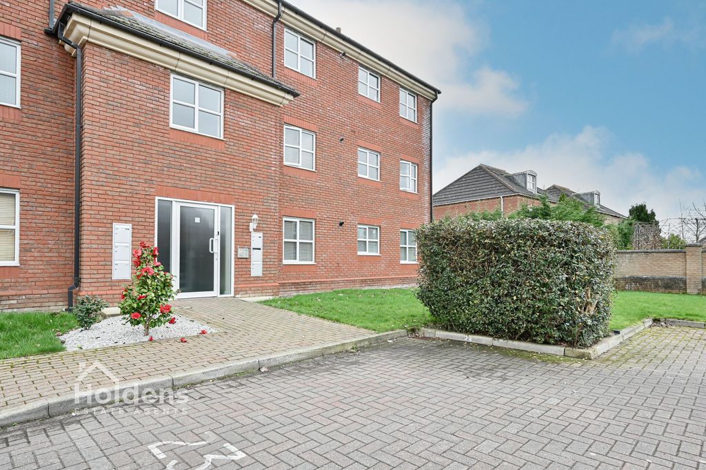 Property photo 1 of 14