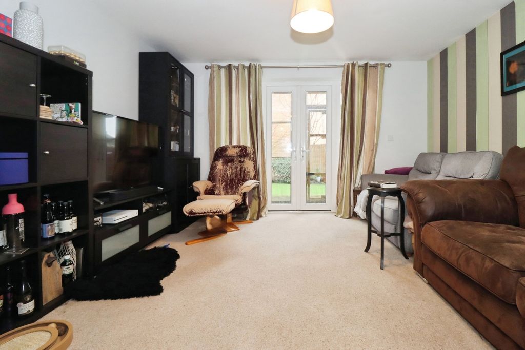 Property photo 2 of 15 Pbox-Img.Jpg