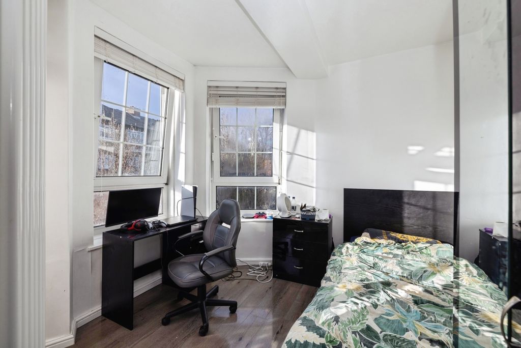 Property photo 2 of 20 Pbox-Img.Jpg