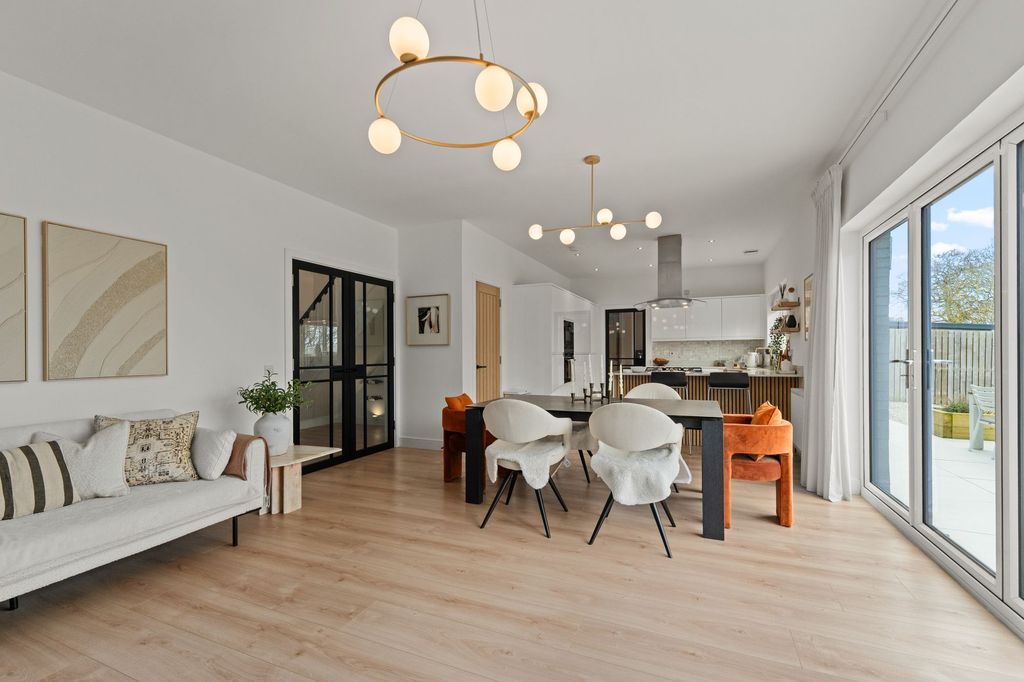 Property photo 2 of 57