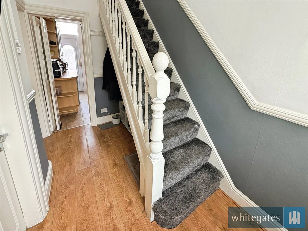 Property photo 2 of 22 Picture No. 10