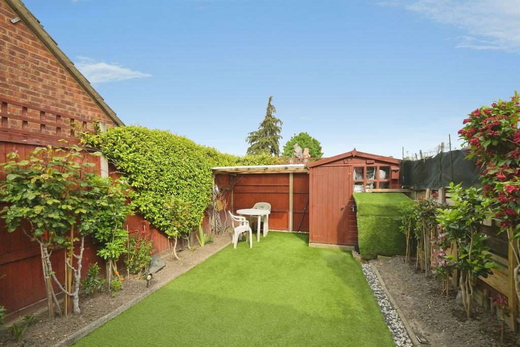 Property photo 3 of 12