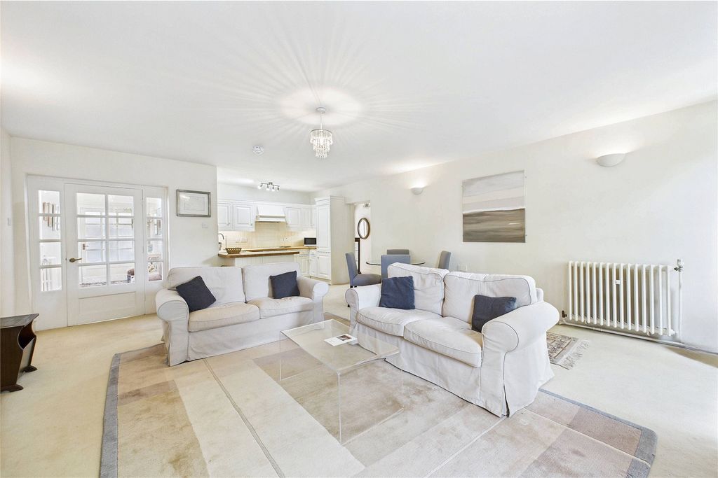 Property photo 1 of 23 Picture No. 32