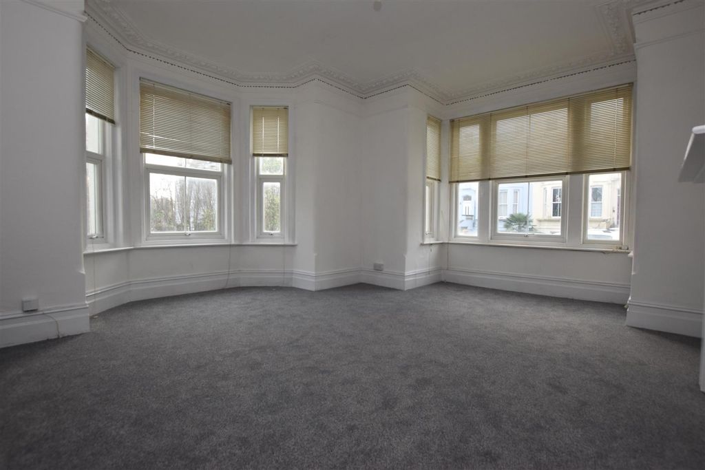 Property photo 2 of 6 Dsc_0230.Jpg