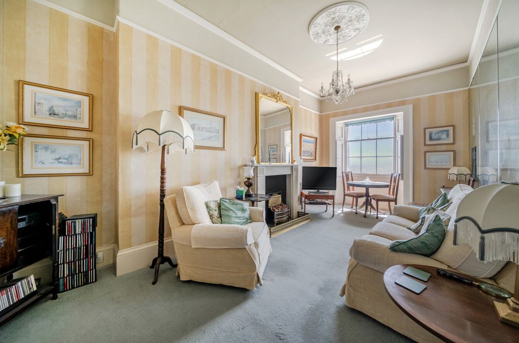 Property photo 2 of 17 1476613-1-6A281Bf...