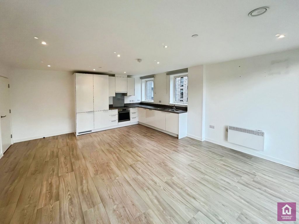 Property photo 3 of 22 Picture No. 07