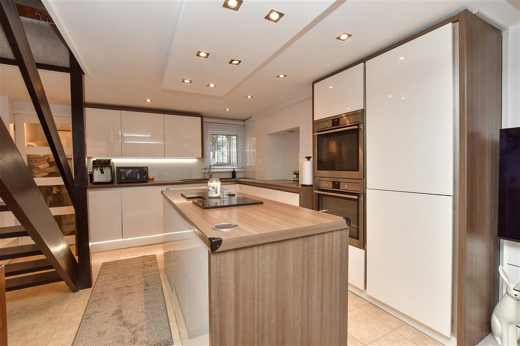 Property photo 3 of 12 Kitchen/Diner