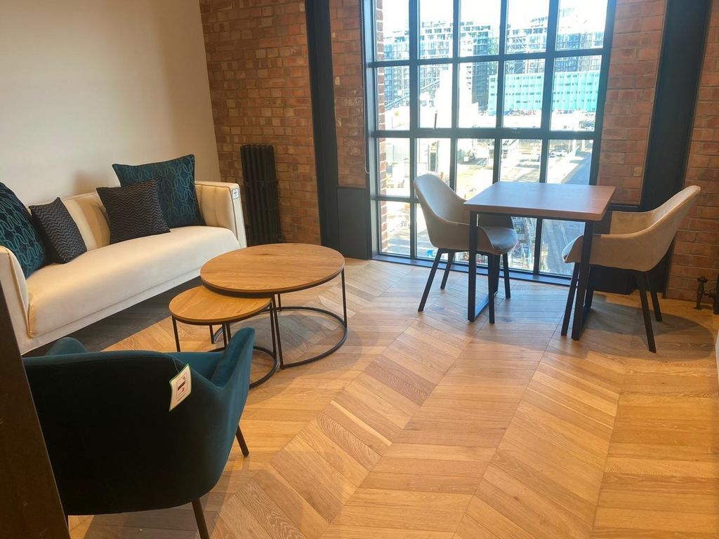 Property photo 3 of 4 Switch House - Lounge.Jpg