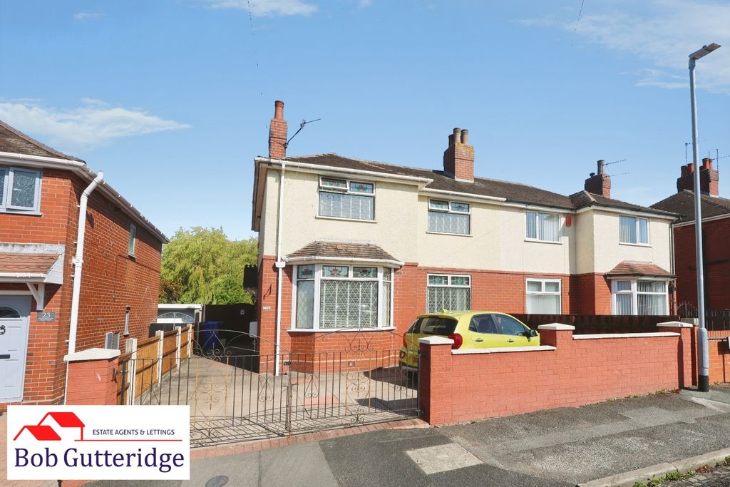 Property photo 1 of 30 Pbox-Img.Jpg