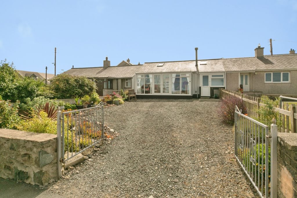Property photo 1 of 15 Pbox-Img.Jpg