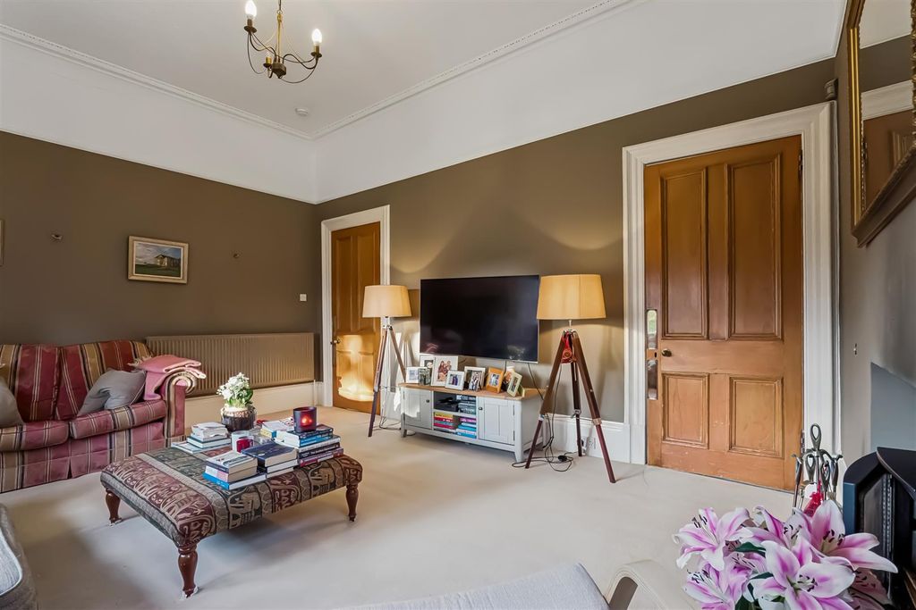 Property photo 3 of 49 P1133601.Jpg