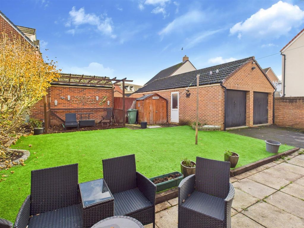 Property photo 3 of 26