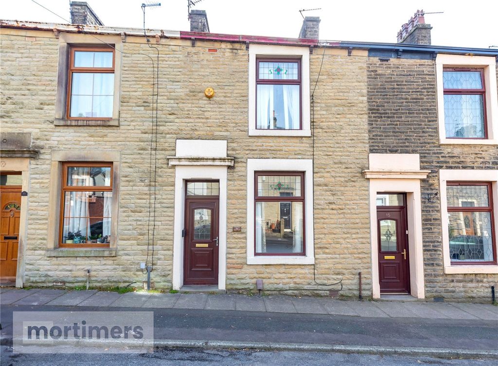 Property photo 1 of 14 Front External