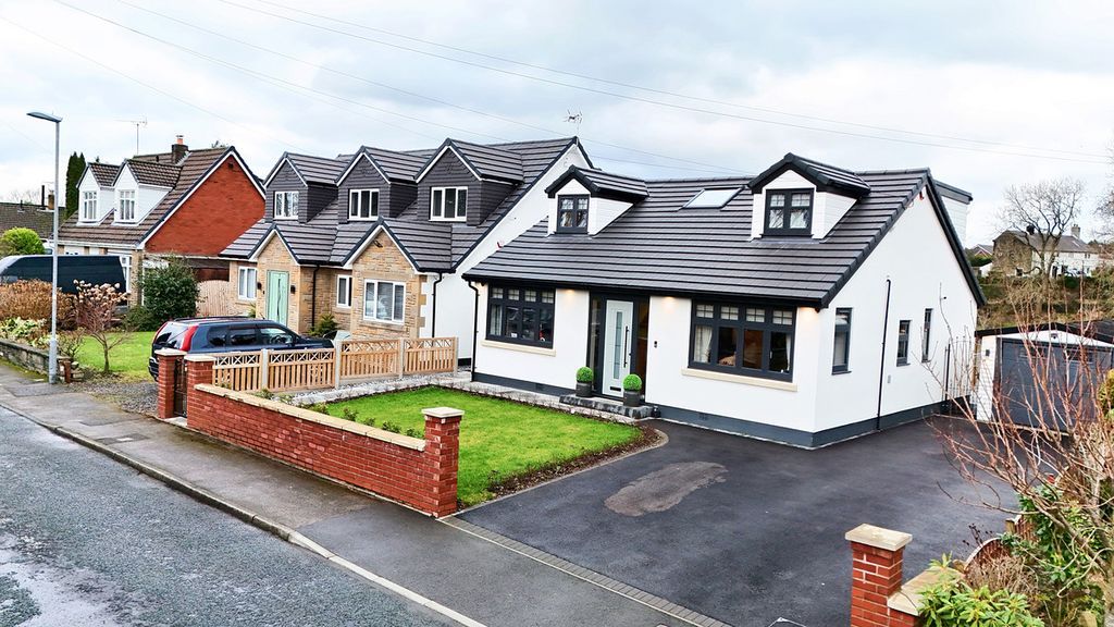 Property photo 2 of 24