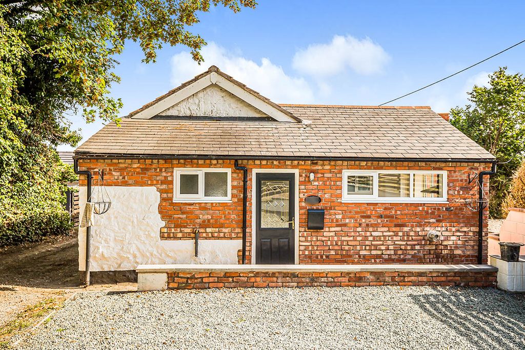 Property photo 3 of 8 Main