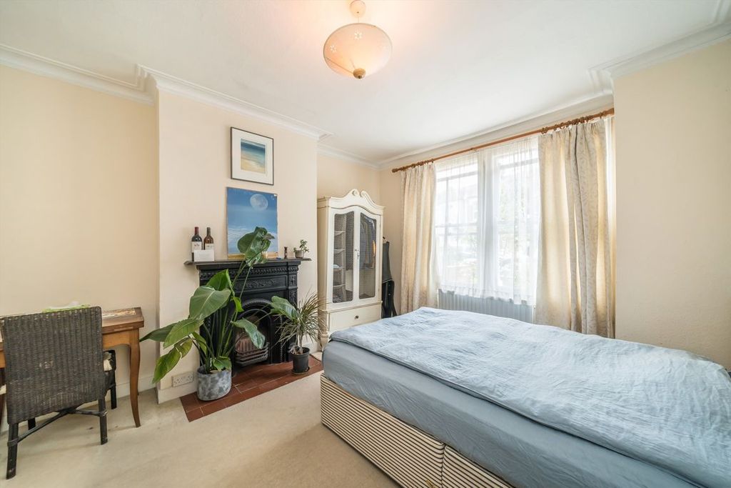 Property photo 2 of 5