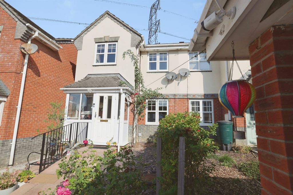 Property photo 1 of 26