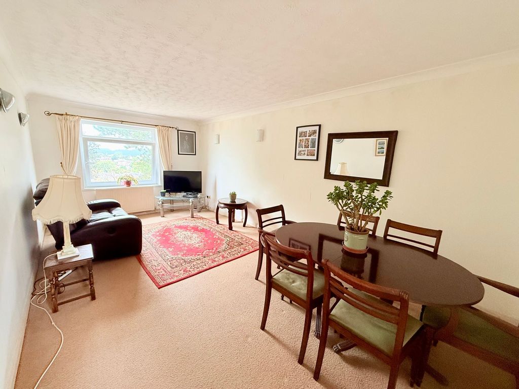 Property photo 3 of 24