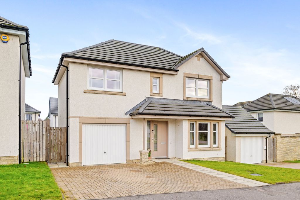 Property photo 1 of 26