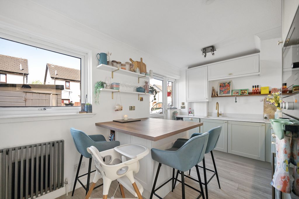 Property photo 2 of 19 Kitchen/ Diner
