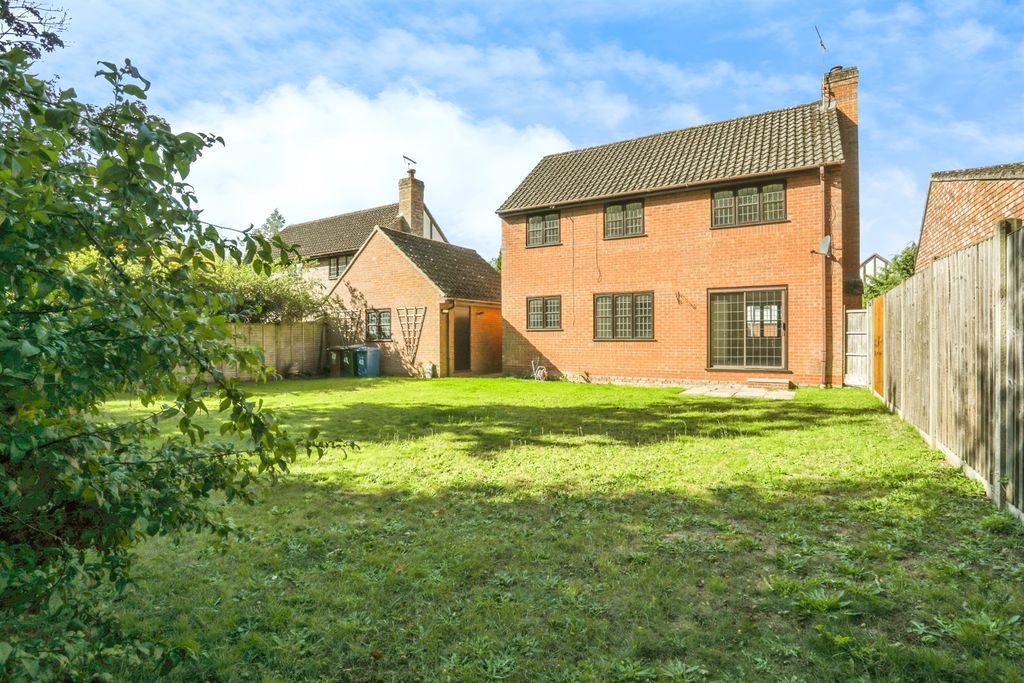 Property photo 2 of 17