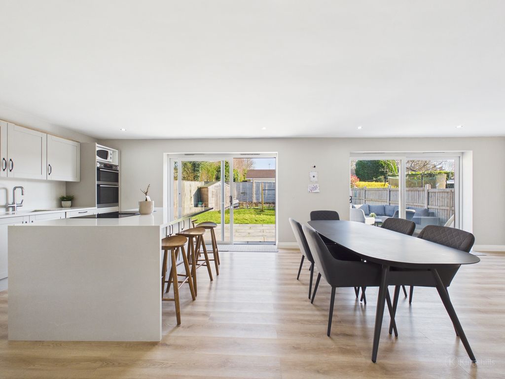 Property photo 2 of 13 Kitchen