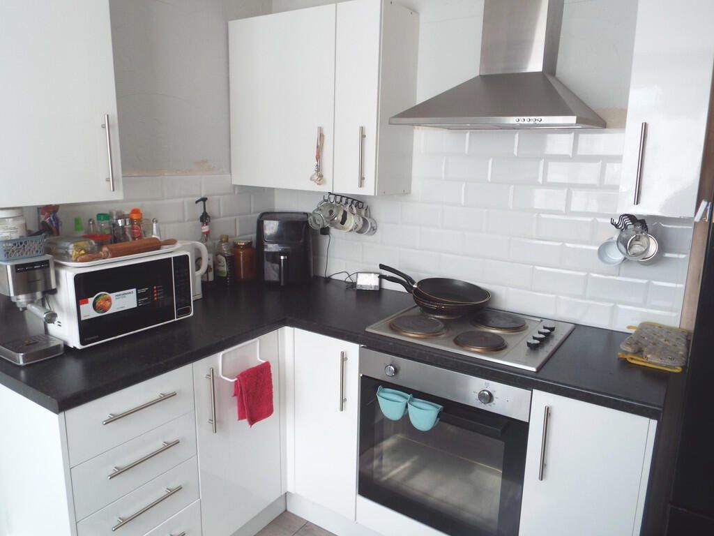 Property photo 2 of 7 Picture No. 12