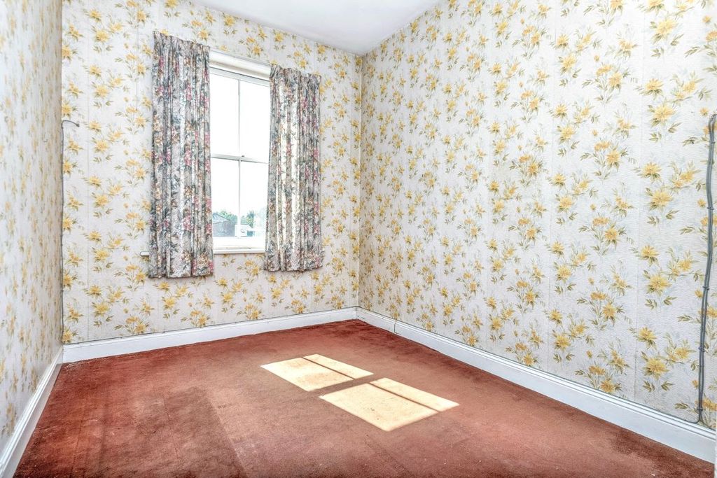 Property photo 3 of 26