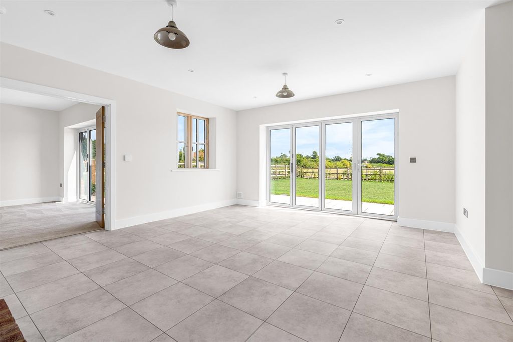Property photo 3 of 38 Internal-6.Jpg