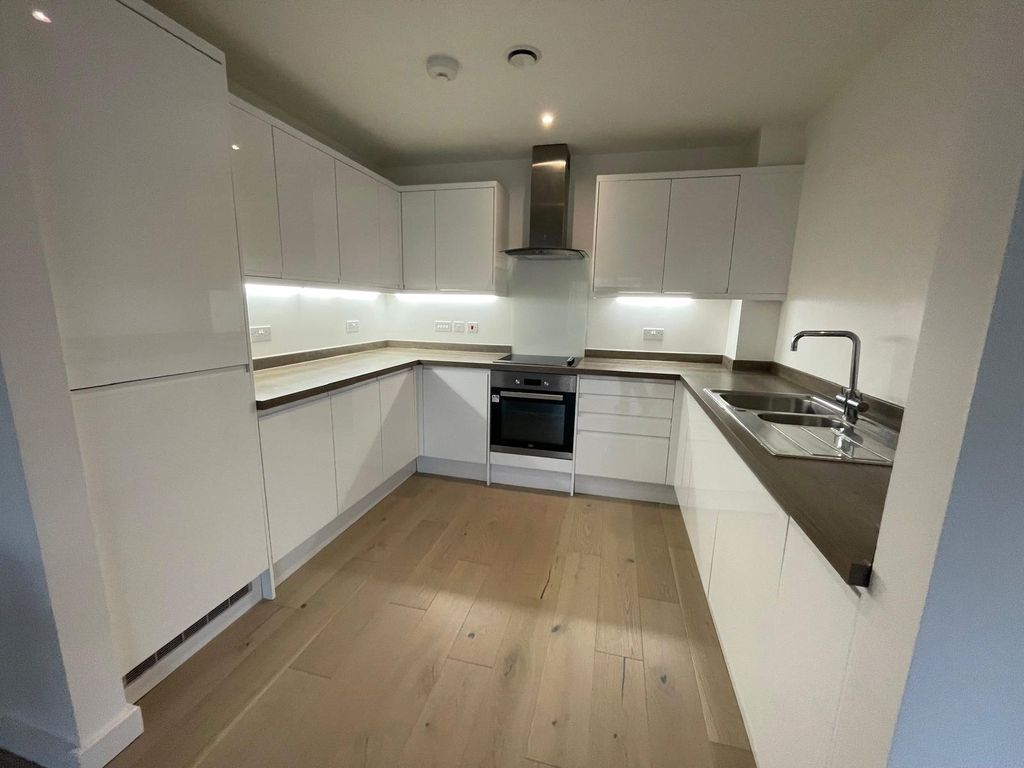 Property photo 1 of 9 Kitchen