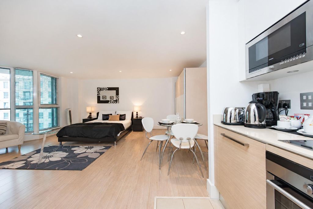 Property photo 1 of 14 Studio