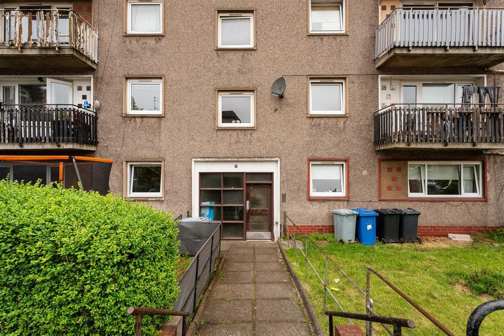 Property photo 3 of 18 External-22.Jpg