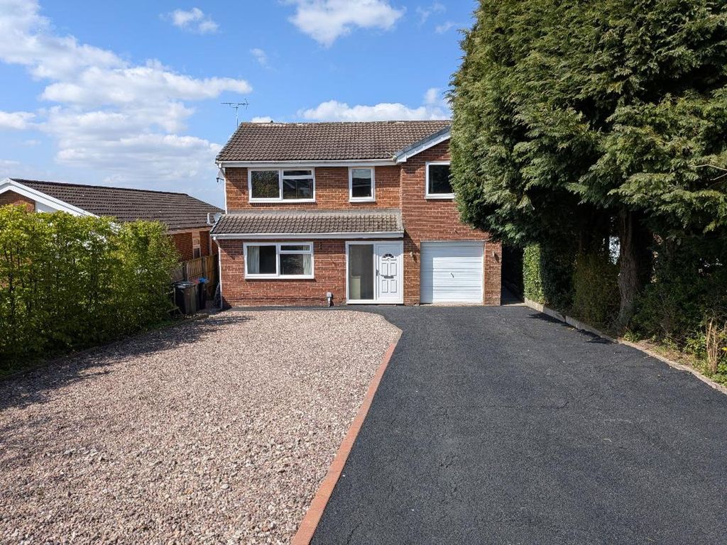 Property photo 2 of 25