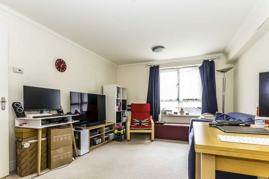 Property photo 2 of 4