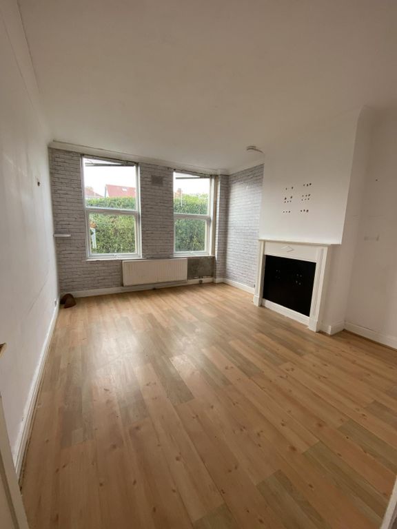 Property photo 1 of 11 (No Deposit) Beautiful 2 Bedroom Flat For Rent In Greenford