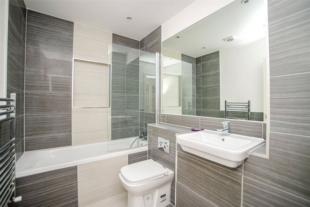 Property photo 1 of 5 Picture No. 16