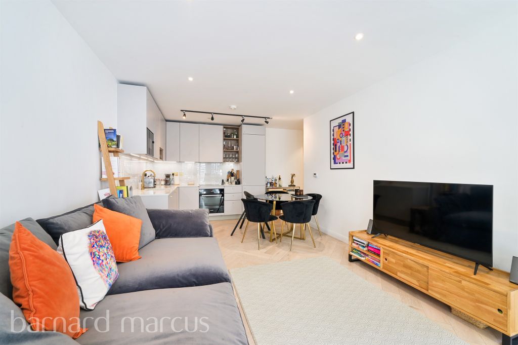 Property photo 2 of 9