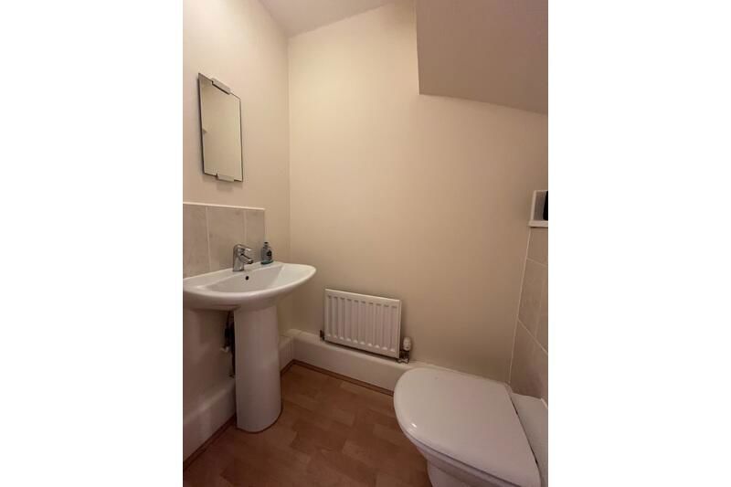 Property photo 3 of 27