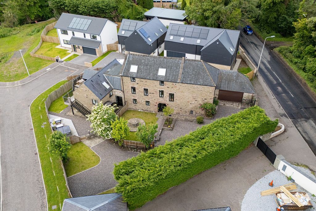 Property photo 1 of 32 Drone