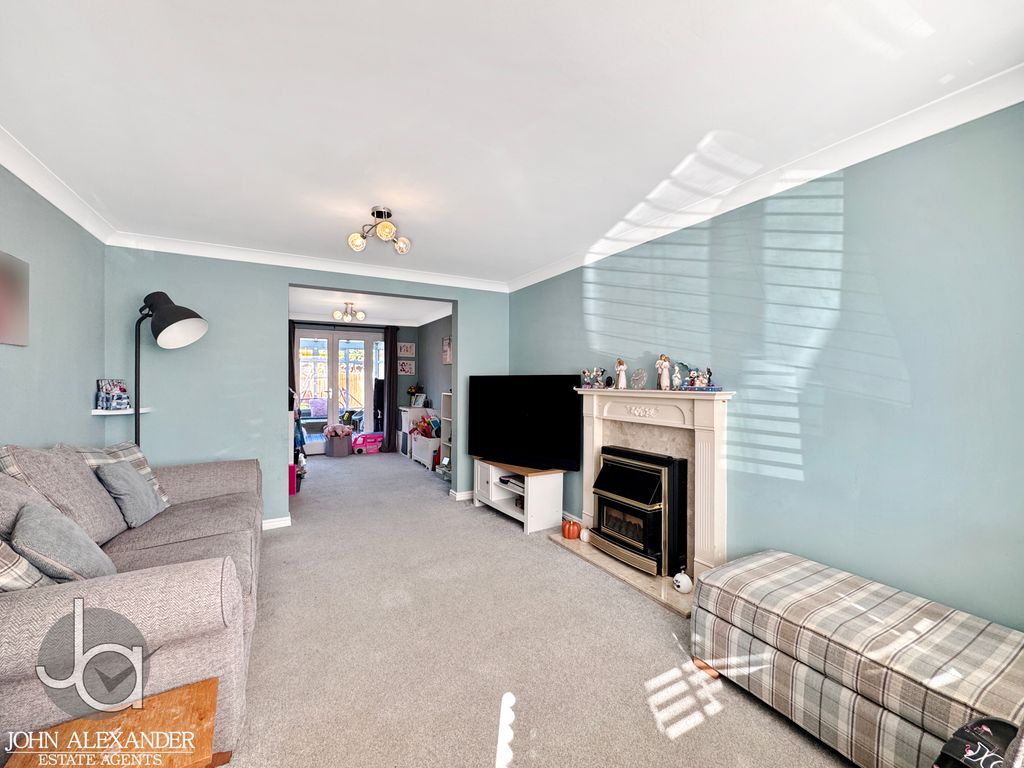 Property photo 2 of 18 20250929_105935714_0.5