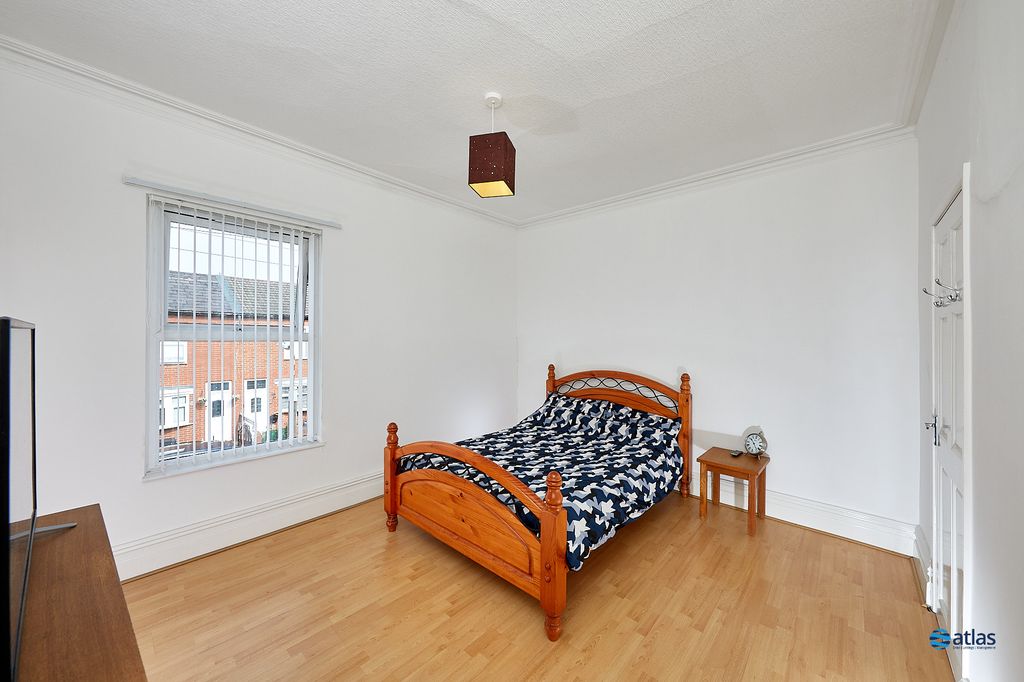Property photo 3 of 15 Bedroom